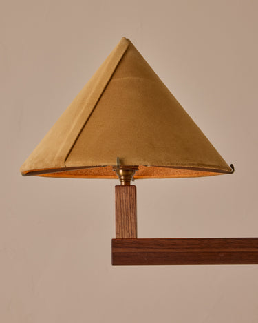 #wood-finish_walnut #shade-color_camel