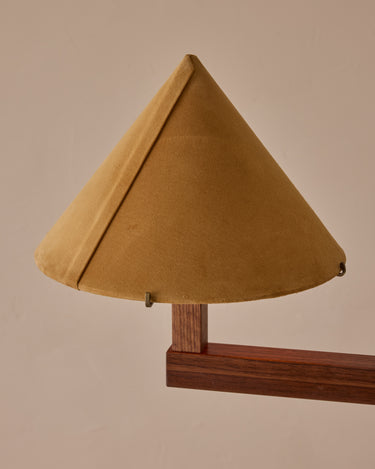 #wood-finish_walnut #shade-color_camel