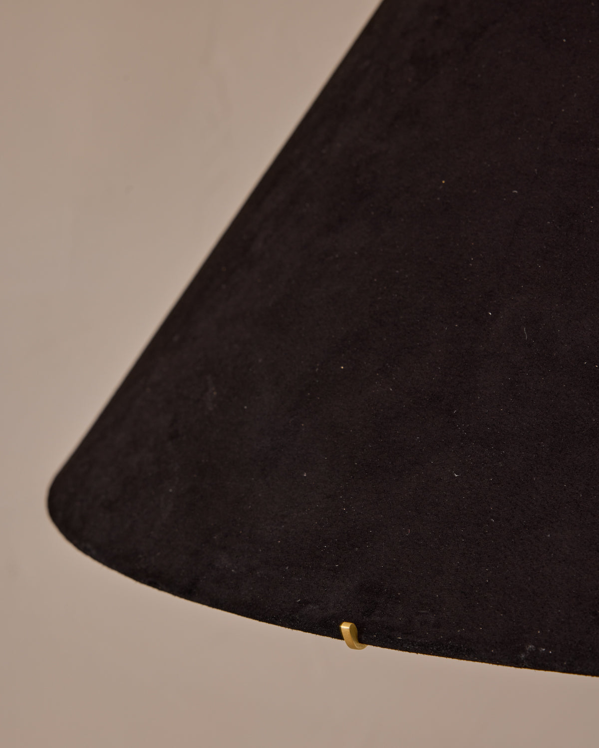 ANTHRACITE LEATHER SAMPLE