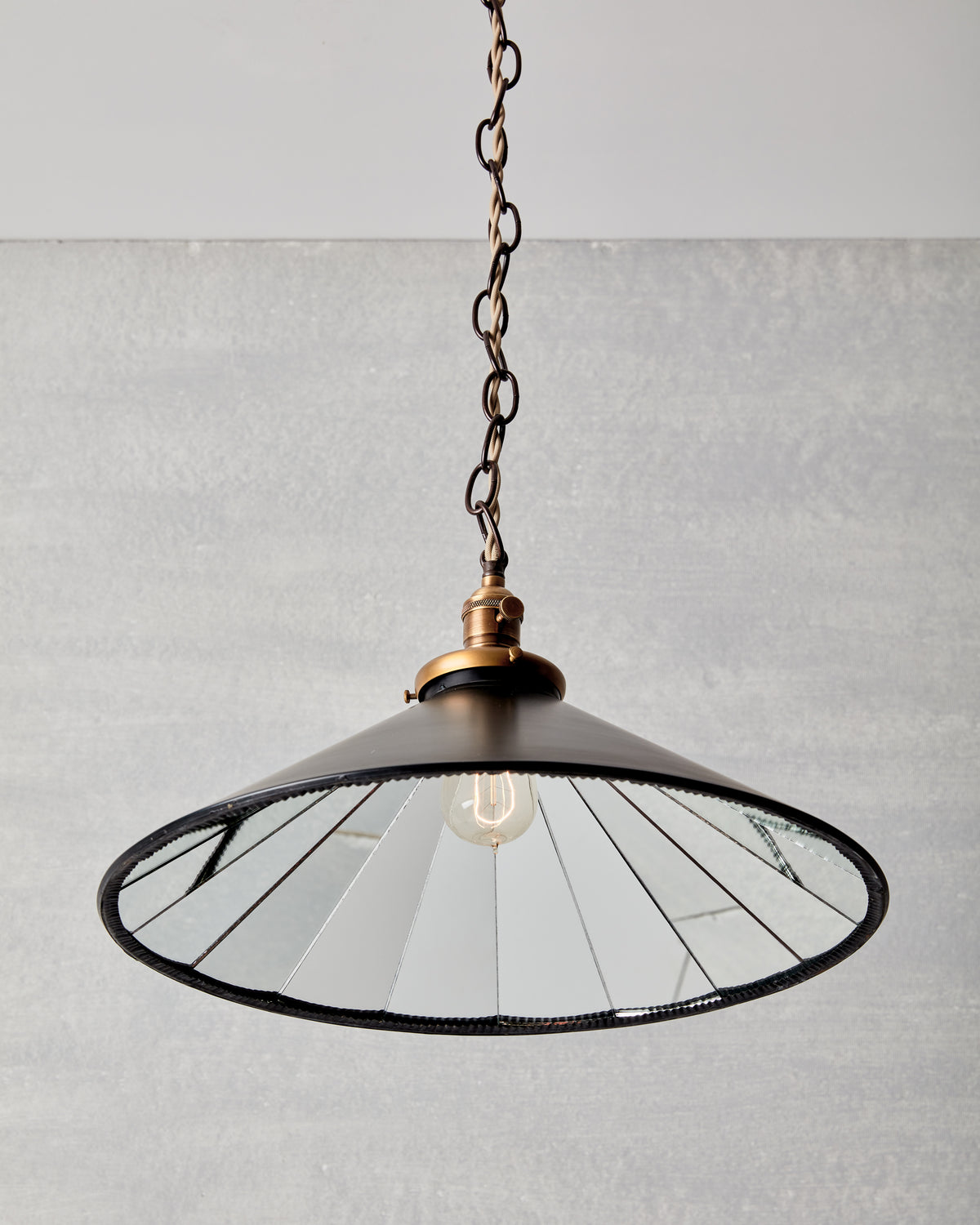 CLASSIC MIRROR PENDANT 18"