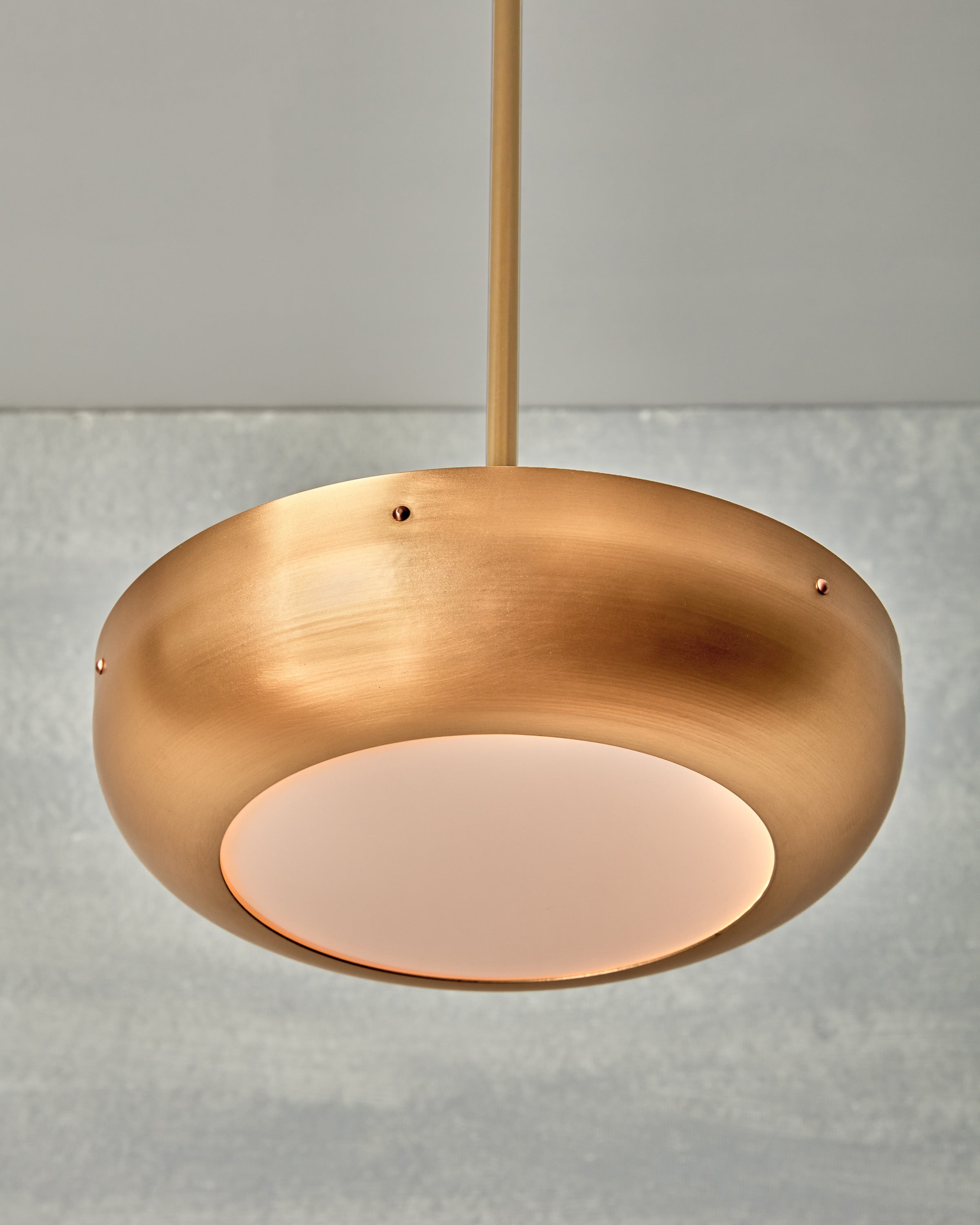 #shade-finish_brushed-satin-bronze