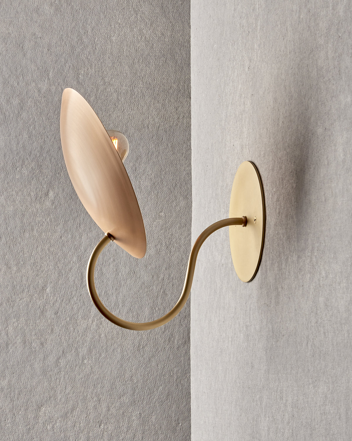 ARLO SCONCE